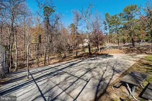 2400 Youngs Dr, Haymarket, VA 20169 - Photo 30