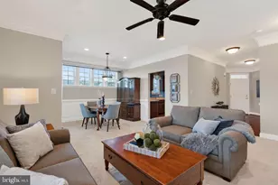 6920 Netherstone Ct, Gainesville, VA 20155 - Photo 12