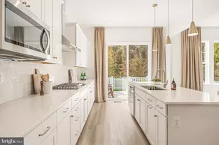 18260 Moss Gdn Rd, Dumfries, VA 22026 - Photo 6