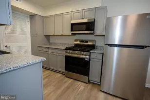 8343 Irongate Way, Manassas, VA 20109 - Photo 10