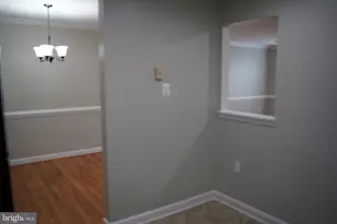 10462 Paradise Ct, Manassas, VA 20109 - Photo 2