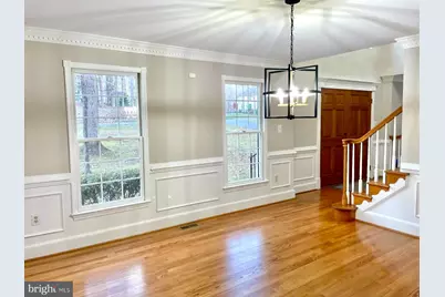 10201 Leatherleaf Court, Manassas, VA 20111 - Photo 14