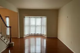 2807 White Birch Ct, Woodbridge, VA 22192 - Photo 2