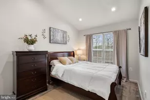 15981 Marsh Pl, Haymarket, VA 20169 - Photo 24