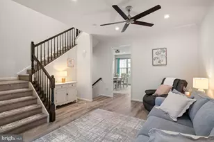 15981 Marsh Pl, Haymarket, VA 20169 - Photo 16