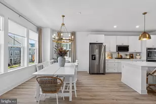 17706 Longspur Cove Ln, Dumfries, VA 22026 - Photo 16