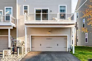 17706 Longspur Cove Ln, Dumfries, VA 22026 - Photo 2