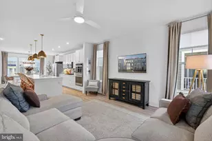 17706 Longspur Cove Ln, Dumfries, VA 22026 - Photo 20