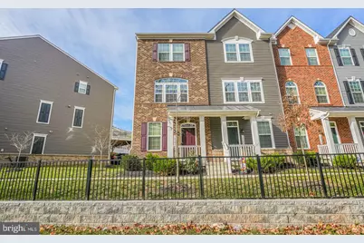 18339 Reaper Hill Ct, Triangle, VA 22172 - Photo 2