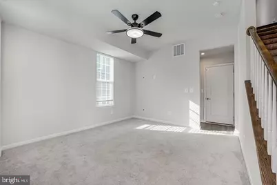 18339 Reaper Hill Ct, Triangle, VA 22172 - Photo 24