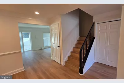 15277 Lodge Terrace, Woodbridge, VA 22191 - Photo 10