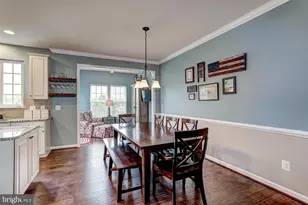 7067 Kona Dr, Gainesville, VA 20155 - Photo 6