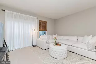 4336 Potomac Highlands Cir, Triangle, VA 22172 - Photo 6