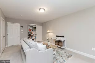 4336 Potomac Highlands Cir, Triangle, VA 22172 - Photo 2