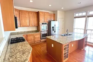 2100 Abbottsbury Way, Woodbridge, VA 22191 - Photo 6