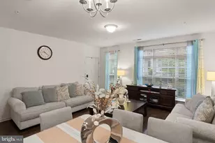 16894 Porters Inn Dr, Dumfries, VA 22026 - Photo 8