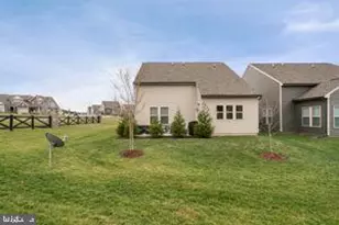 6425 Hibiscus Path Ter, Haymarket, VA 20169 - Photo 40