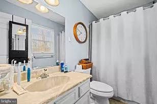 15985 Cove Ln, Dumfries, VA 22025 - Photo 16