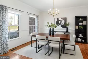 17644 Chisholm Ln, Dumfries, VA 22026 - Photo 6