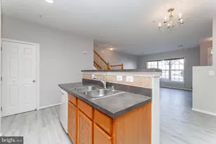 5039 Anchorstone Dr, Woodbridge, VA 22192 - Photo 14