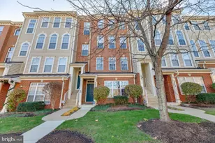 5039 Anchorstone Dr, Woodbridge, VA 22192 - Photo 2