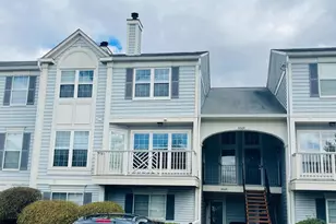 8069 Stonewall Brigade Ct, Manassas, VA 20109 - Photo 2