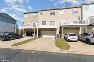 15886 Mackenzie Manor Dr, Haymarket, VA 20169 - Photo 2