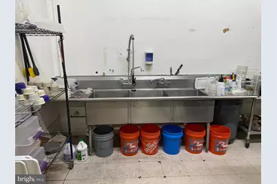 8994 Mike Garcia Drive, Manassas, VA 20109 - Photo 6