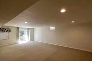 12437 Pfitzner Ct, Woodbridge, VA 22192 - Photo 38