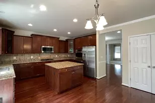 12437 Pfitzner Ct, Woodbridge, VA 22192 - Photo 12