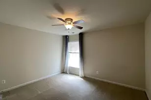 12437 Pfitzner Ct, Woodbridge, VA 22192 - Photo 32