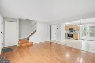 1904 Pohick Creek Ct, Woodbridge, VA 22192 - Photo 4