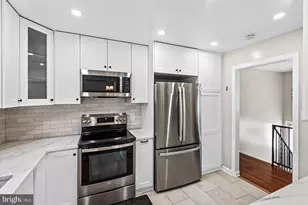 3470 Lyon Park Ct, Woodbridge, VA 22192 - Photo 16
