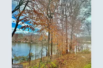 15745 Widewater Drive, Dumfries, VA 22025 - Photo 4