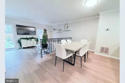 4993 Lambsgate Lane, Woodbridge, VA 22193 - Photo 8