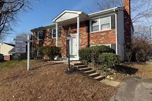 5242 Midway Ct, Woodbridge, VA 22193 - Photo 1