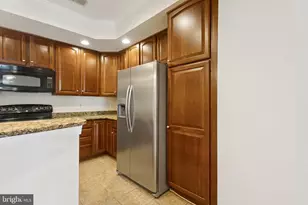 2576 Eastbourne Dr, Woodbridge, VA 22191 - Photo 16