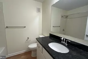 16318 Taconic Cir, Dumfries, VA 22025 - Photo 12