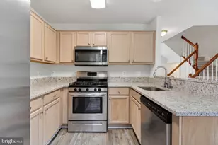 3354 Cape May Ct, Dumfries, VA 22026 - Photo 20