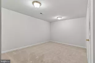 3354 Cape May Ct, Dumfries, VA 22026 - Photo 16