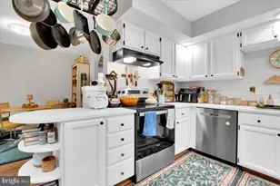 10700 Winfield Loop, Manassas, VA 20109 - Photo 6
