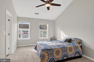 15615 Winding Creek Dr, Dumfries, VA 22025 - Photo 20