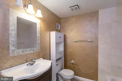 13623 Bentley Circle, Woodbridge, VA 22192 - Photo 14