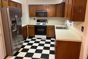 14471 Whisperwood Ct, Dumfries, VA 22025 - Photo 4