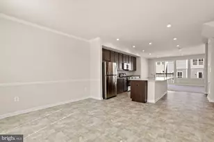 3970 Shire Meadow Ln, Triangle, VA 22172 - Photo 16