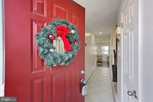 12565 Plymouth Ct, Woodbridge, VA 22192 - Photo 2