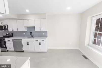 14829 Emberdale Drive, Woodbridge, VA 22193 - Photo 12