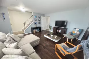 4659 Charlton Ct, Woodbridge, VA 22193 - Photo 4