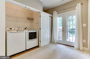 16069 Pitner St, Haymarket, VA 20169 - Photo 36