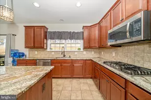 15845 Eagle Feather Dr, Woodbridge, VA 22191 - Photo 24